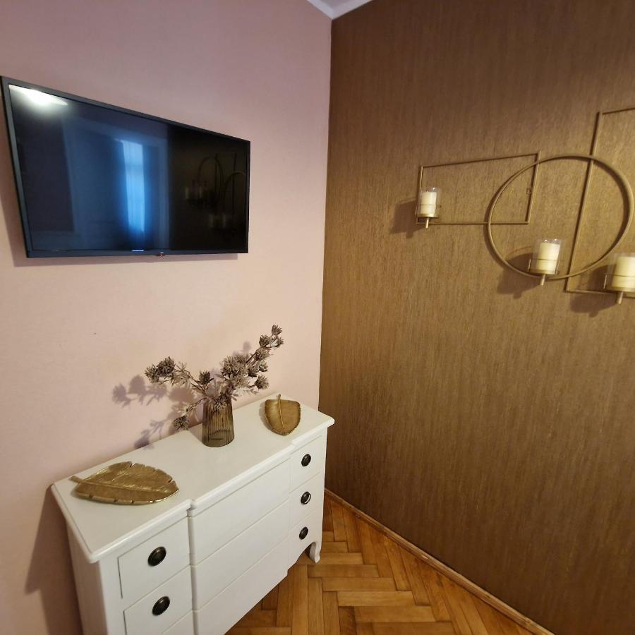Central Park Apartment Sighisoara Ngoại thất bức ảnh