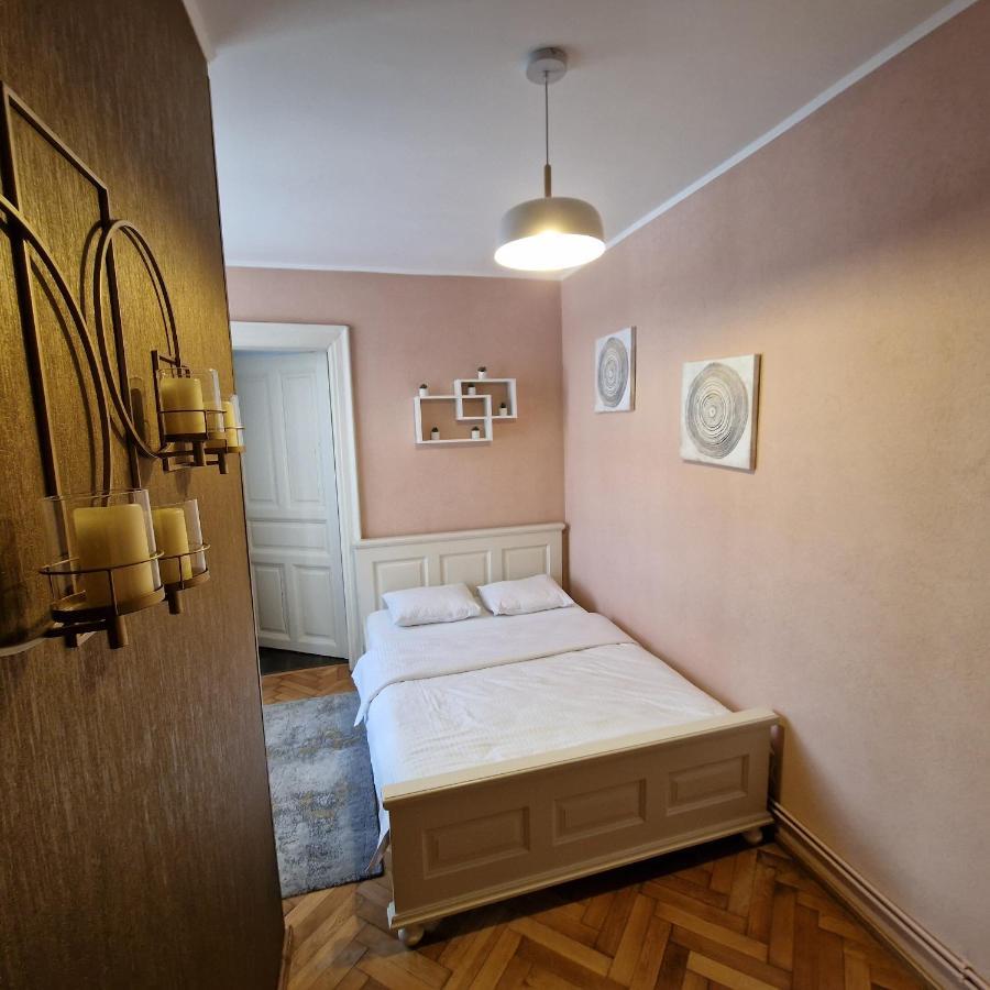 Central Park Apartment Sighisoara Ngoại thất bức ảnh